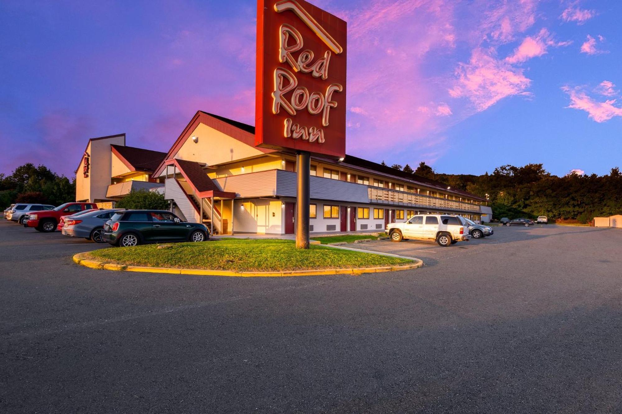 Red Roof Inn Binghamton - Johnson City Bagian luar foto