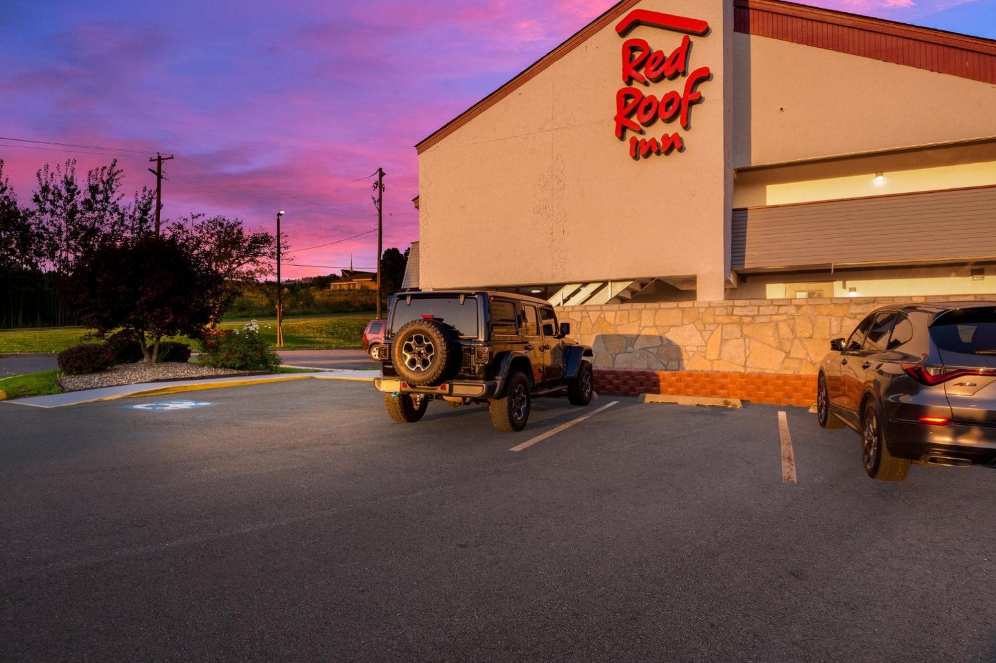 Red Roof Inn Binghamton - Johnson City Bagian luar foto