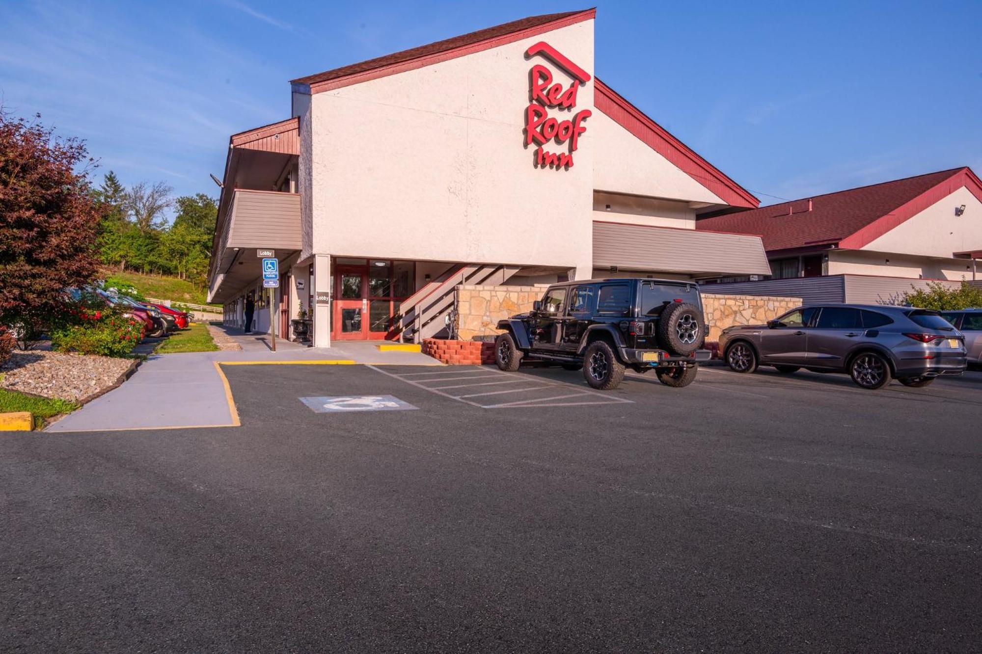 Red Roof Inn Binghamton - Johnson City Bagian luar foto