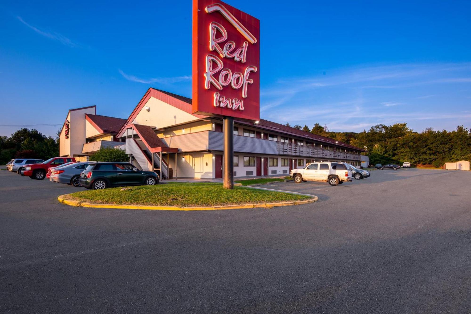 Red Roof Inn Binghamton - Johnson City Bagian luar foto